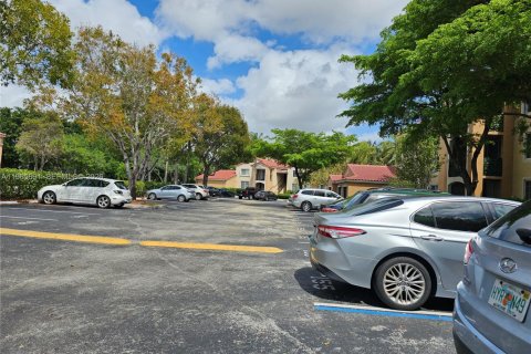 Снять в аренду кондоминиум в Мирамар, Флорида 3 спальни, 104.52м2, № 2027310 - фото 6