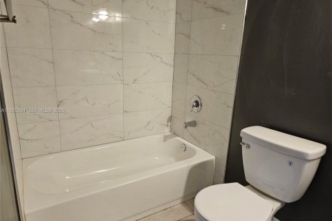 Снять в аренду кондоминиум в Мирамар, Флорида 3 спальни, 104.52м2, № 2027310 - фото 23