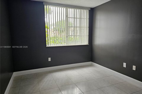 Снять в аренду кондоминиум в Мирамар, Флорида 3 спальни, 104.52м2, № 2027310 - фото 17