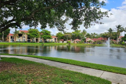 Снять в аренду кондоминиум в Мирамар, Флорида 3 спальни, 104.52м2, № 2027310 - фото 10