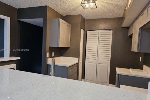 Снять в аренду кондоминиум в Мирамар, Флорида 3 спальни, 104.52м2, № 2027310 - фото 29