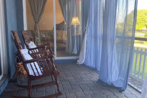 Villa ou maison à louer à Bradenton, Floride: 3 chambres, 188.03 m2 № 2413879 - photo 10