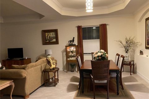 Villa ou maison à louer à Bradenton, Floride: 3 chambres, 188.03 m2 № 2413879 - photo 4