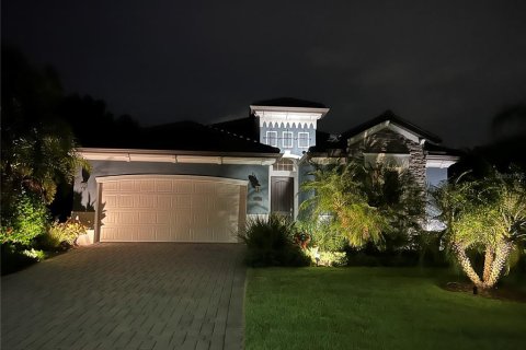 Villa ou maison à louer à Bradenton, Floride: 3 chambres, 188.03 m2 № 2413879 - photo 2