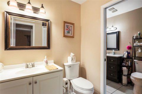 Condo in New Port Richey, Florida, 2 bedrooms  № 1835098 - photo 22