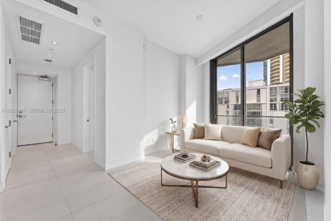 Copropriété à louer à Miami, Floride: 2 chambres, 102.38 m2 № 2168166 - photo 18