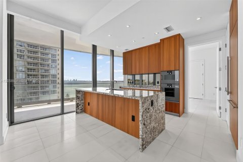 Copropriété à louer à Miami, Floride: 2 chambres, 102.38 m2 № 2168166 - photo 8