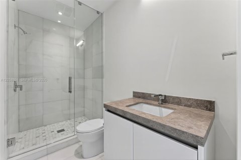 Copropriété à louer à Miami, Floride: 2 chambres, 102.38 m2 № 2168166 - photo 23