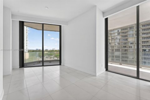 Copropriété à louer à Miami, Floride: 2 chambres, 102.38 m2 № 2168166 - photo 16