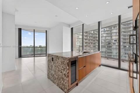 Copropriété à louer à Miami, Floride: 2 chambres, 102.38 m2 № 2168166 - photo 15