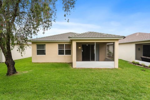 House in Port St. Lucie, Florida 2 bedrooms, 137.68 sq.m. № 2253059 - photo 27