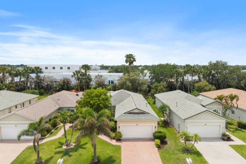 House in Port St. Lucie, Florida 2 bedrooms, 137.68 sq.m. № 2253059 - photo 30