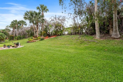 House in Port St. Lucie, Florida 2 bedrooms, 137.68 sq.m. № 2253059 - photo 28