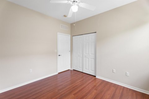 House in Port St. Lucie, Florida 2 bedrooms, 137.68 sq.m. № 2253059 - photo 14
