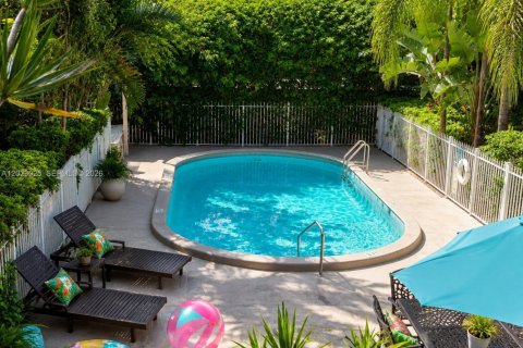 Copropriété à louer à Fort Lauderdale, Floride: 2 chambres, 69.21 m2 № 2084509 - photo 2