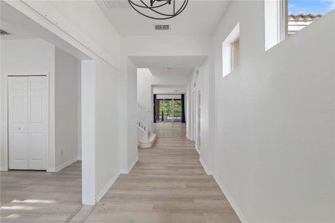 Купить виллу или дом в Киссимми, Флорида 8 комнат, 227.7м2, № 2155757 - фото 2
