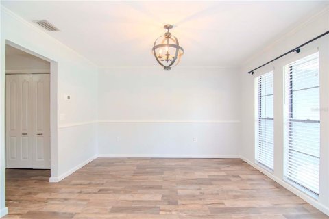 Villa ou maison à vendre à Winter Haven, Floride: 5 chambres, 341.88 m2 № 1562089 - photo 22