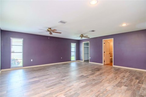 Villa ou maison à vendre à Winter Haven, Floride: 5 chambres, 341.88 m2 № 1562089 - photo 28