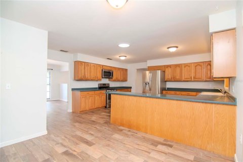 Villa ou maison à vendre à Winter Haven, Floride: 5 chambres, 341.88 m2 № 1562089 - photo 12