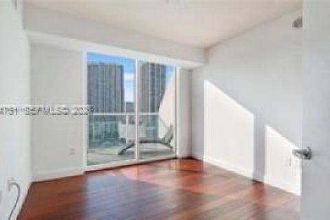 Купить кондоминиум в Майами, Флорида 2 спальни, 119.75м2, № 2035656 - фото 9