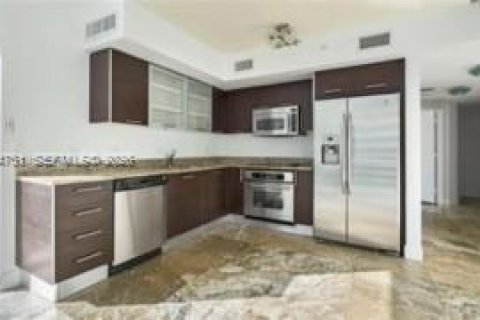 Купить кондоминиум в Майами, Флорида 2 спальни, 119.75м2, № 2035656 - фото 4