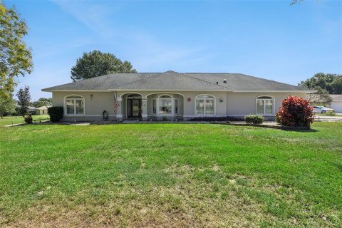 House in Lady Lake, Florida 3 bedrooms, 202.06 sq.m. № 2399064