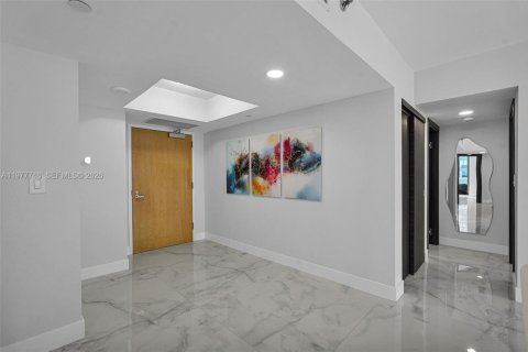 Copropriété à vendre à Sunny Isles Beach, Floride: 3 chambres, 163.51 m2 № 2170045 - photo 9