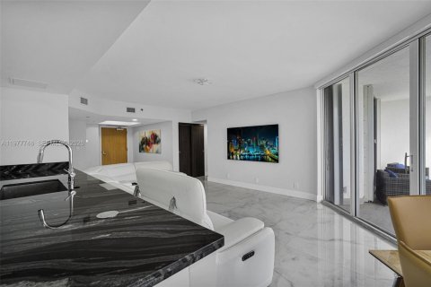 Copropriété à vendre à Sunny Isles Beach, Floride: 3 chambres, 163.51 m2 № 2170045 - photo 20