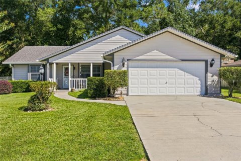 House in Ocala, Florida 3 bedrooms, 145.58 sq.m. № 2342276
