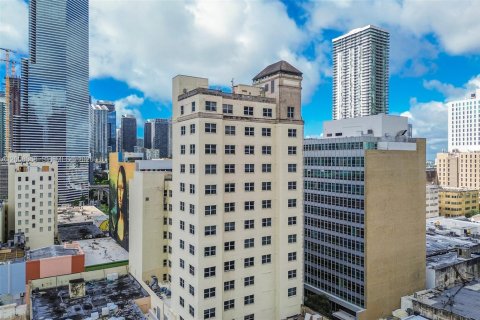 Condo in Miami, Florida, 1 bedroom  № 2074980 - photo 22