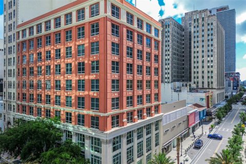 Condo in Miami, Florida, 1 bedroom  № 2074980 - photo 21