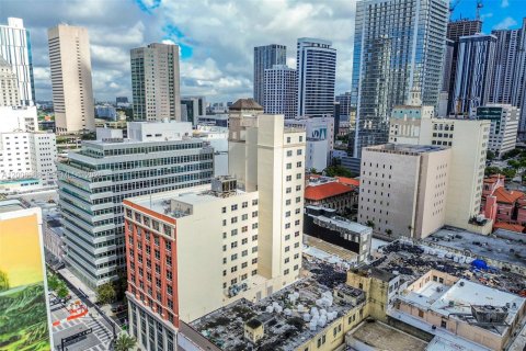 Condo in Miami, Florida, 1 bedroom  № 2074980 - photo 20