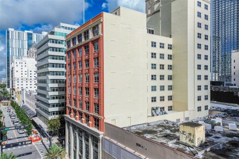 Condo in Miami, Florida, 1 bedroom  № 2074980 - photo 19