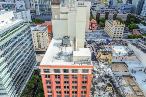 Condo in Miami, Florida, 1 bedroom  № 2074980 - photo 26