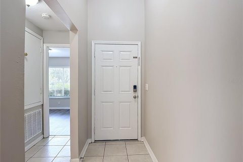 House in Wesley Chapel, Florida 4 bedrooms, 143.44 sq.m. № 2227717 - photo 3