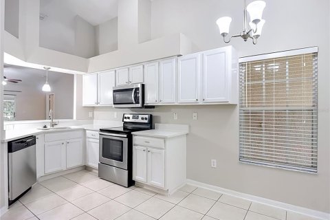 House in Wesley Chapel, Florida 4 bedrooms, 143.44 sq.m. № 2227717 - photo 14