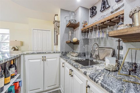 Casa en venta en Tampa, Florida, 4 dormitorios, 267.56 m2 № 1673420 - foto 13