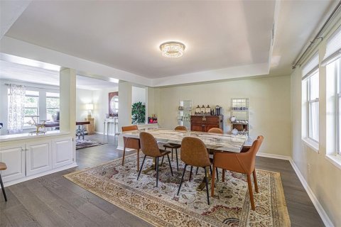 Casa en venta en Tampa, Florida, 4 dormitorios, 267.56 m2 № 1673420 - foto 17