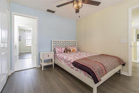 Casa en venta en Tampa, Florida, 4 dormitorios, 267.56 m2 № 1673420 - foto 25