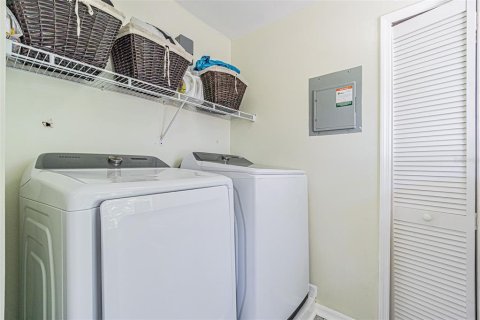 Casa en venta en Tampa, Florida, 4 dormitorios, 267.56 m2 № 1673420 - foto 30