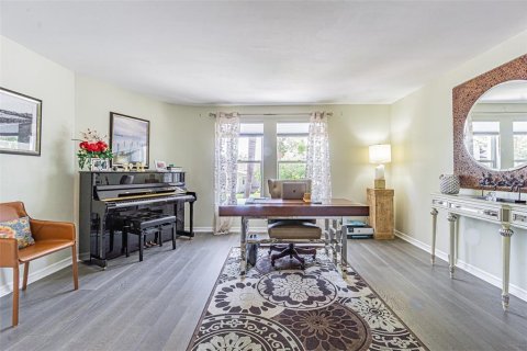Casa en venta en Tampa, Florida, 4 dormitorios, 267.56 m2 № 1673420 - foto 18