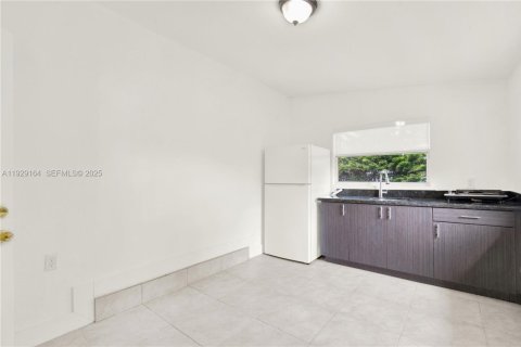 Immobilier commercial à louer à Homestead, Floride: 1 chambre, 74.32 m2 № 1987551 - photo 7