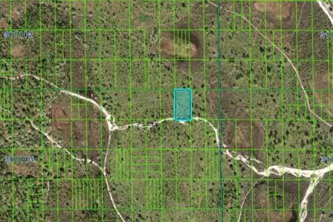Terreno en venta en Frostproof, Florida № 2235026 - foto 3