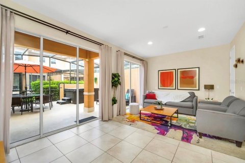 Adosado en venta en Kissimmee, Florida, 2 dormitorios, 125.42 m2 № 2149016 - foto 4