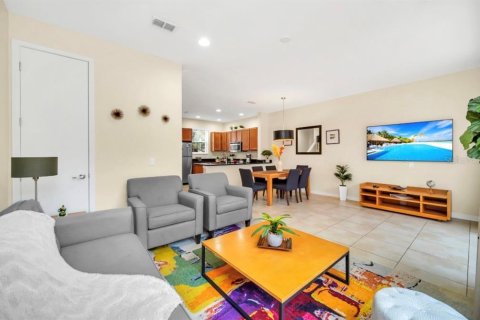 Adosado en venta en Kissimmee, Florida, 2 dormitorios, 125.42 m2 № 2149016 - foto 5