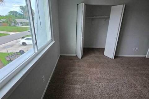 Touwnhouse à louer à Stuart, Floride: 2 chambres, 144.37 m2 № 2346252 - photo 13