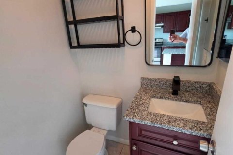 Touwnhouse à louer à Stuart, Floride: 2 chambres, 144.37 m2 № 2346252 - photo 18
