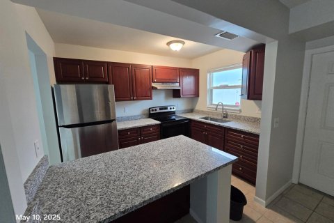 Touwnhouse à louer à Stuart, Floride: 2 chambres, 144.37 m2 № 2346252 - photo 6