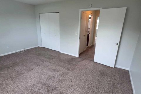 Touwnhouse à louer à Stuart, Floride: 2 chambres, 144.37 m2 № 2346252 - photo 10