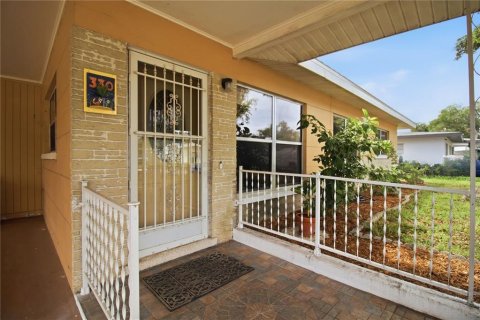 Casa en venta en Sarasota, Florida, 3 dormitorios, 142.79 m2 № 2223341 - foto 3